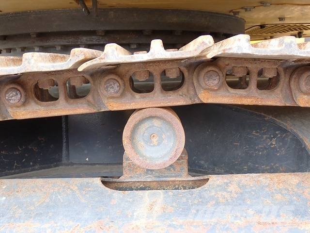 Komatsu PC128US-11 履带挖掘机