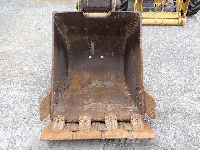 Komatsu PC128US-11 履带挖掘机