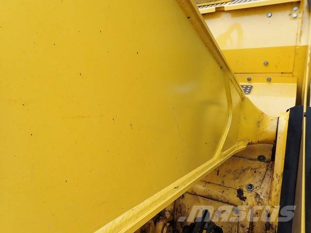 Komatsu PC128US-11 履带挖掘机