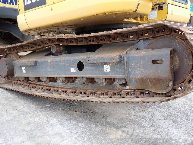 Komatsu PC128US-11 履带挖掘机
