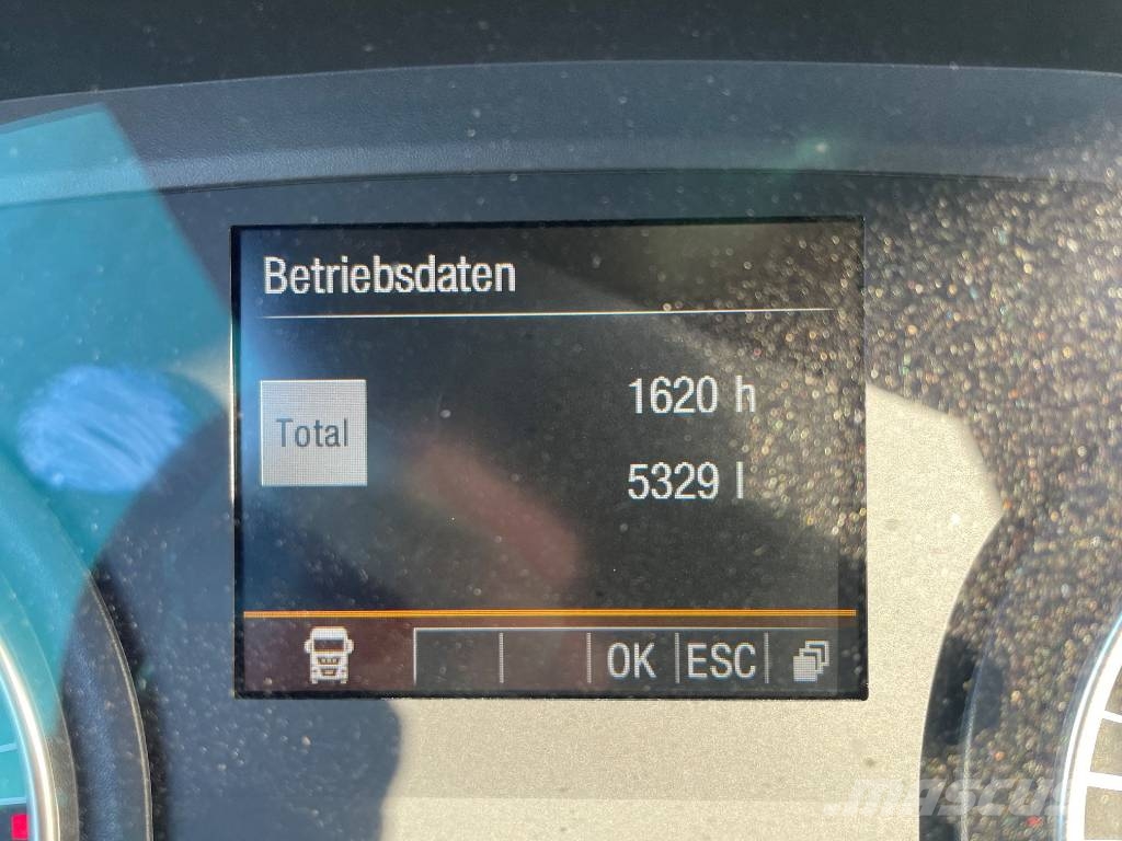 MAN P300 KS Auto hoogwerkers