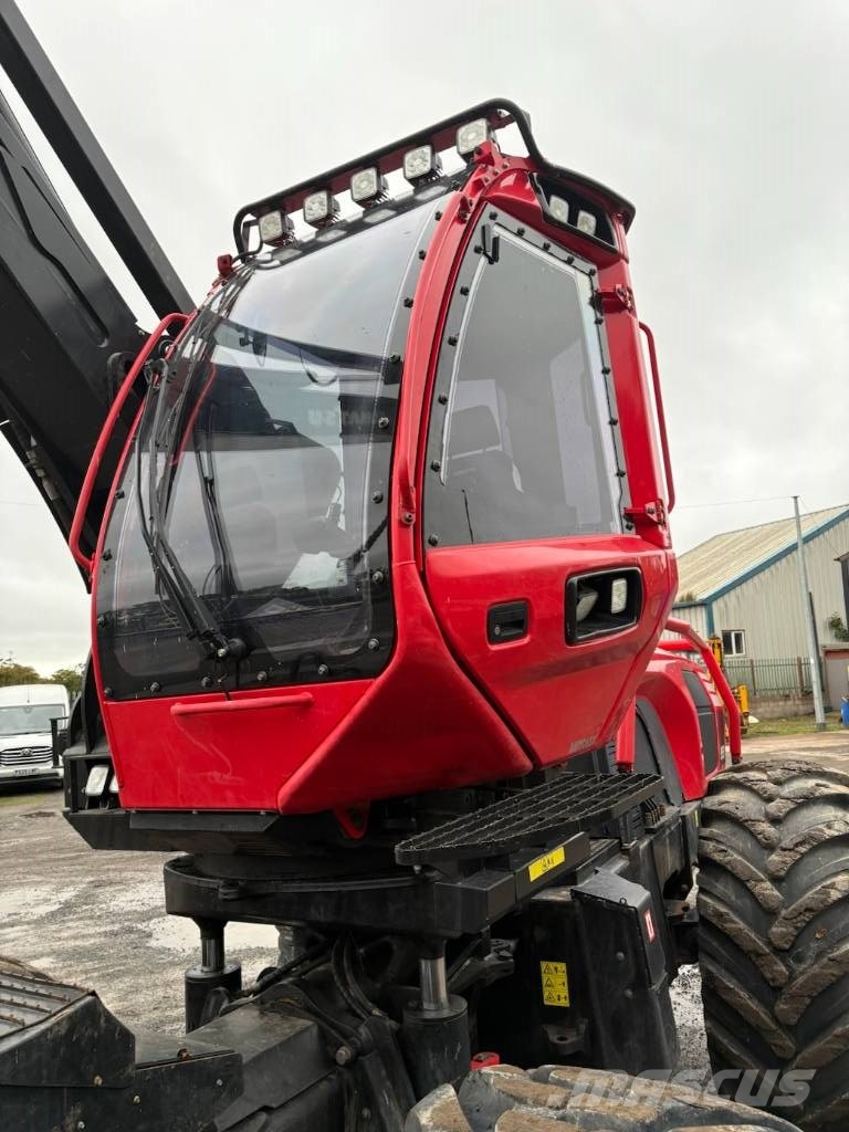 Komatsu 951 Harvesteriai (miško kirtimo mašinos)
