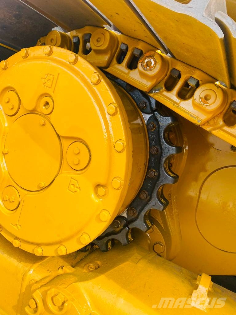 CAT D 6 XE Μπουλντόζες με ερπύστριες