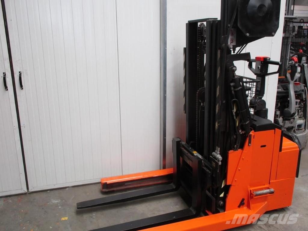 BT RWE120 Meerij pallettruck met platform