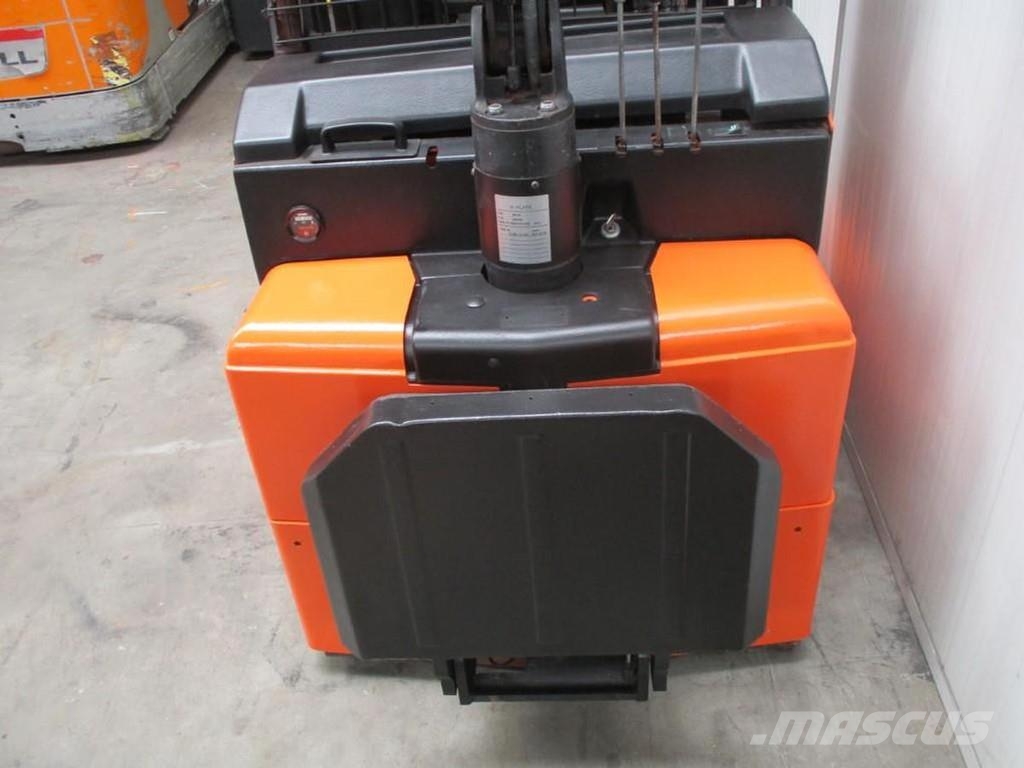 BT RWE120 Meerij pallettruck met platform