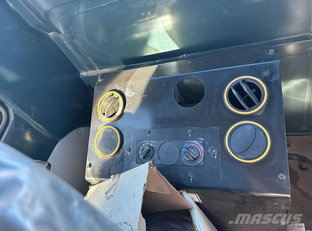 Hyundai R210 履帶式 挖土機/掘鑿機/挖掘機