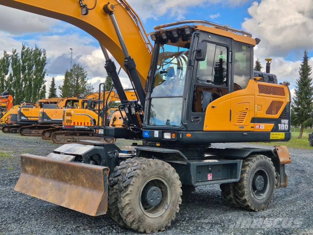 Hyundai HW 180 Pyöräkaivukoneet