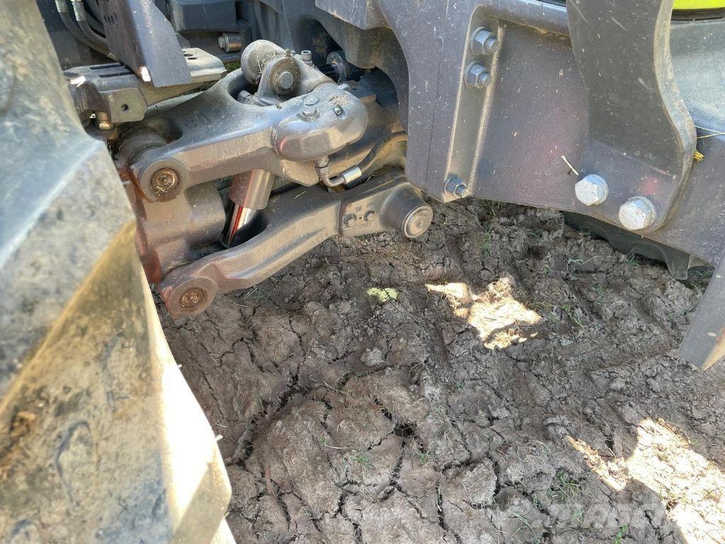 CLAAS ARION 430 CIS Traktorer