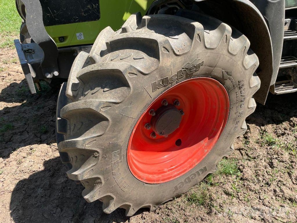 CLAAS ARION 430 CIS Traktoren