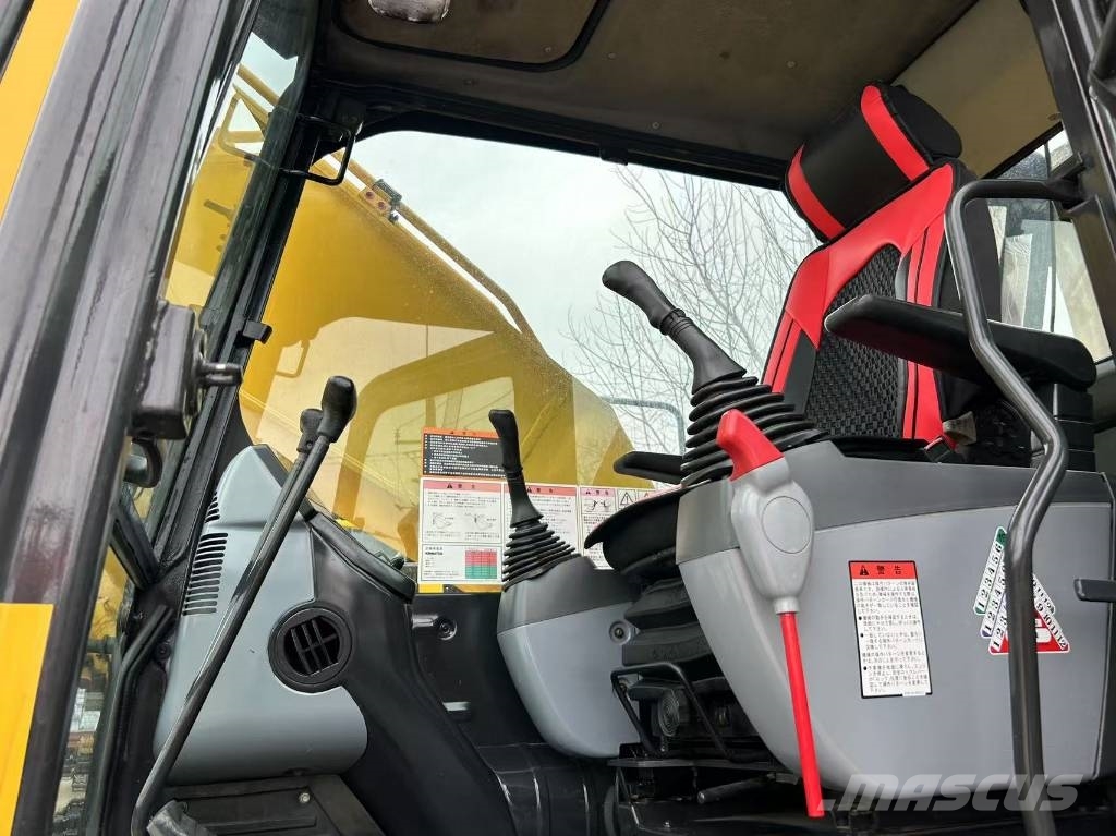 Komatsu 200 Escavadeiras de esteiras