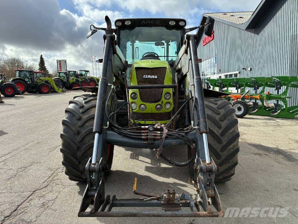CLAAS ARES 697 Tractoren