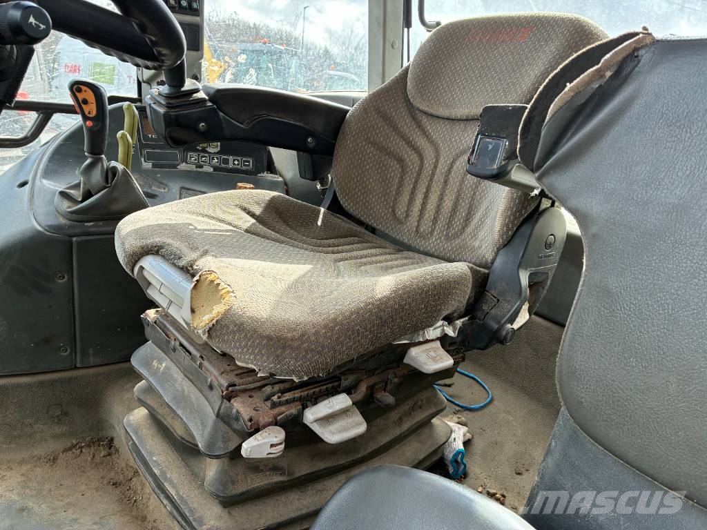 CLAAS ARES 697 Tractoren