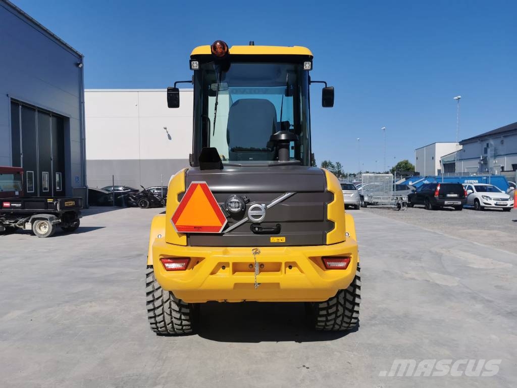 Volvo L35HT 輪胎式裝載機