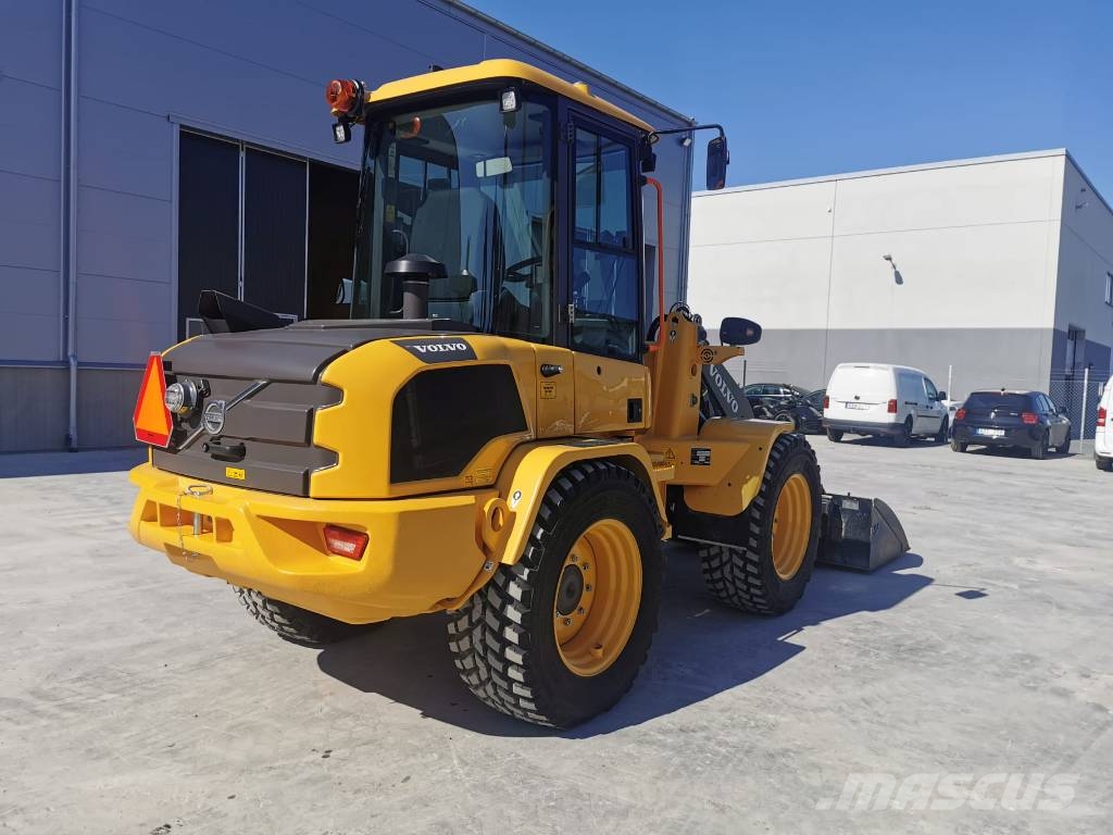 Volvo L35HT 輪胎式裝載機
