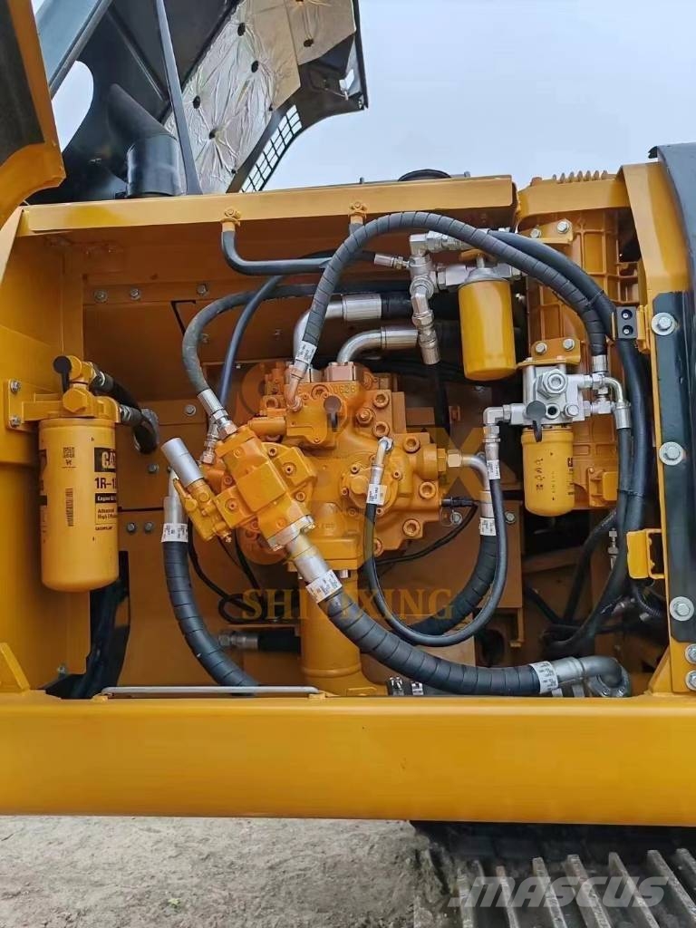 CAT 330 D L Pelle sur chenilles