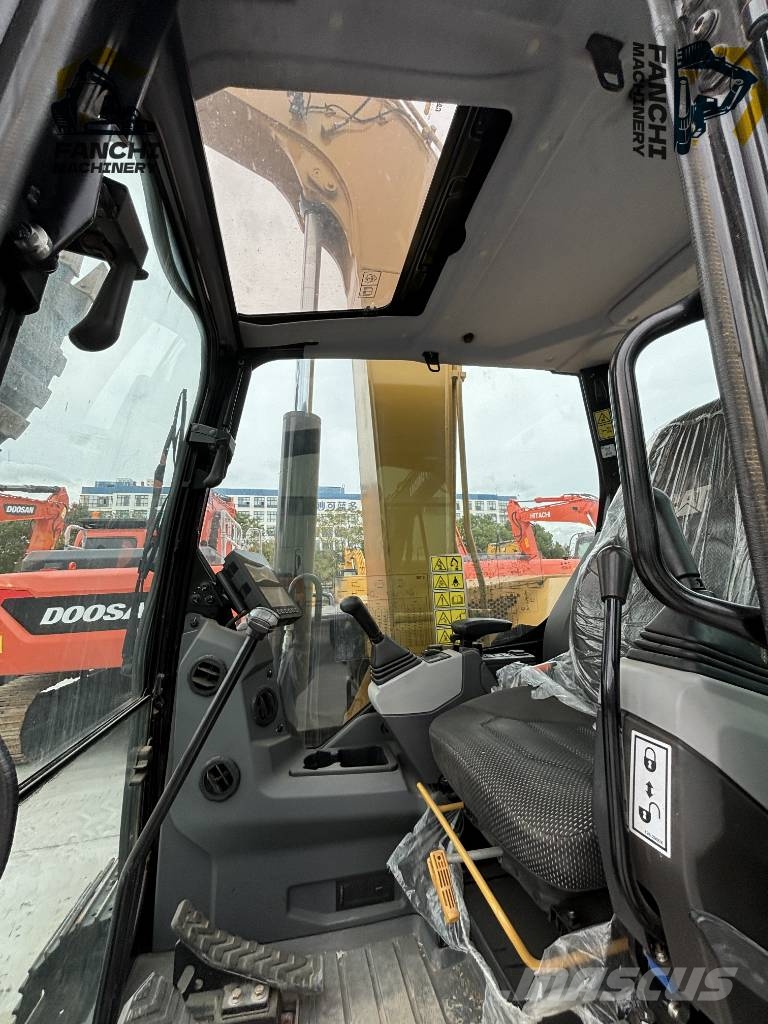 CAT 307.5 대형 굴삭기 29톤 이상