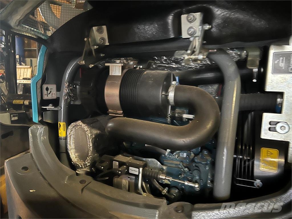 Toyota Huski M-38U Minigraafmachines < 7t