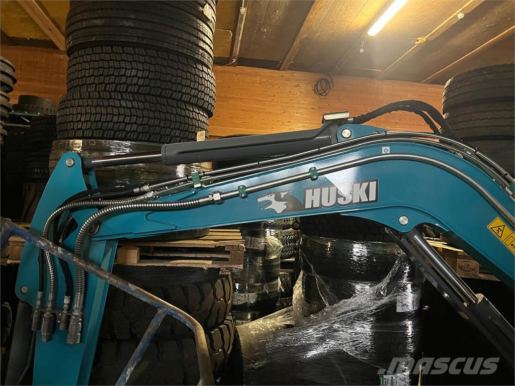 Toyota Huski M-38U Minigraafmachines < 7t