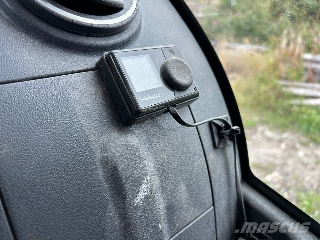 Hyundai HX 300 L Bandgrävare