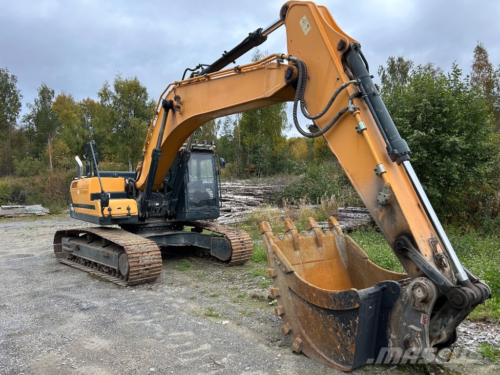 Hyundai HX 300 L Bandgrävare