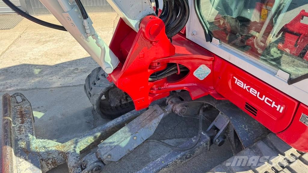 Takeuchi TB240 - POWERTILT - 3X BUCKETS - 2017 YEAR Mini excavators < 7t (Mini diggers)