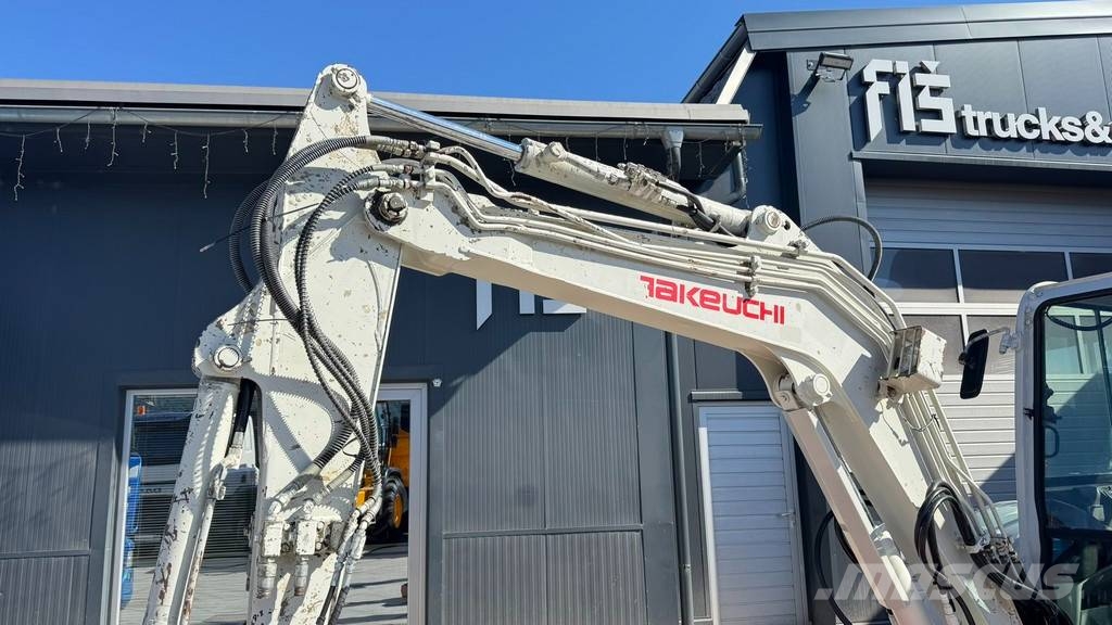Takeuchi TB240 - POWERTILT - 3X BUCKETS - 2017 YEAR Mini excavators < 7t (Mini diggers)