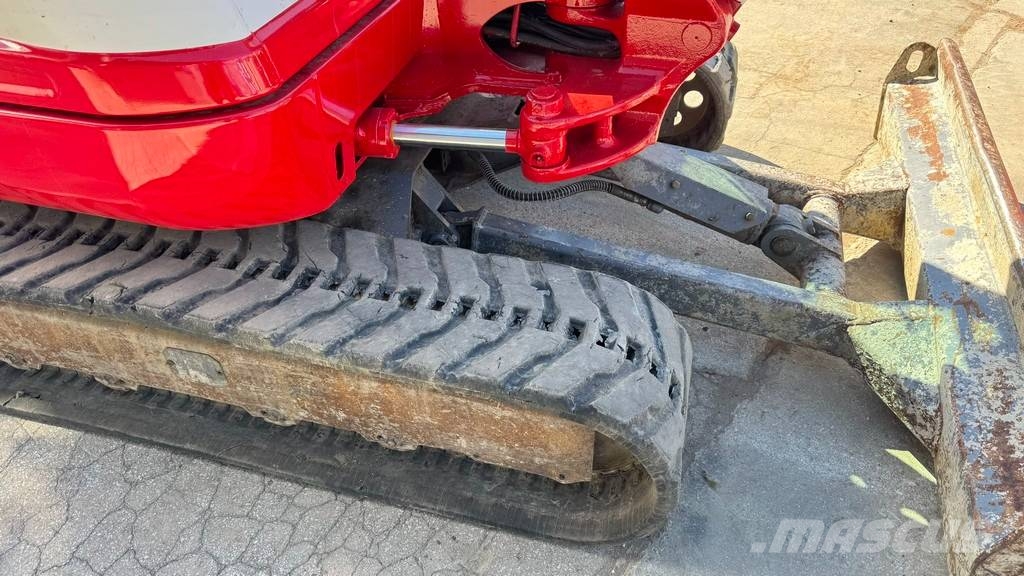 Takeuchi TB240 - POWERTILT - 3X BUCKETS - 2017 YEAR Mini excavators < 7t (Mini diggers)