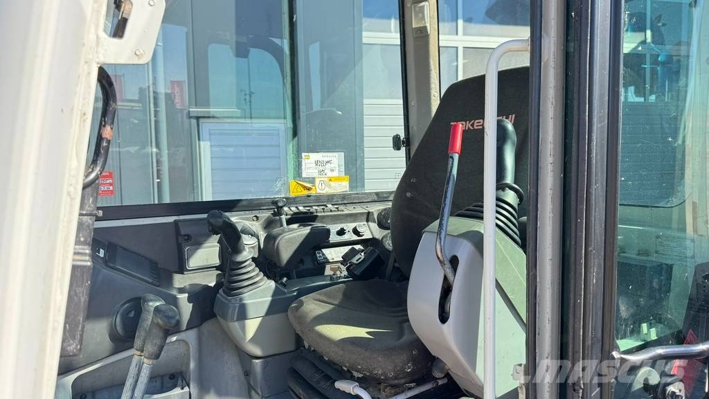 Takeuchi TB240 - POWERTILT - 3X BUCKETS - 2017 YEAR Mini excavators < 7t (Mini diggers)