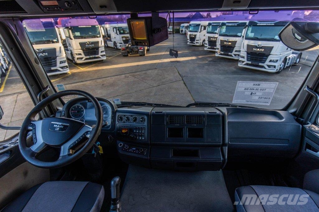 MAN TGS 26.400 BB + BV MANUEL Camion benne