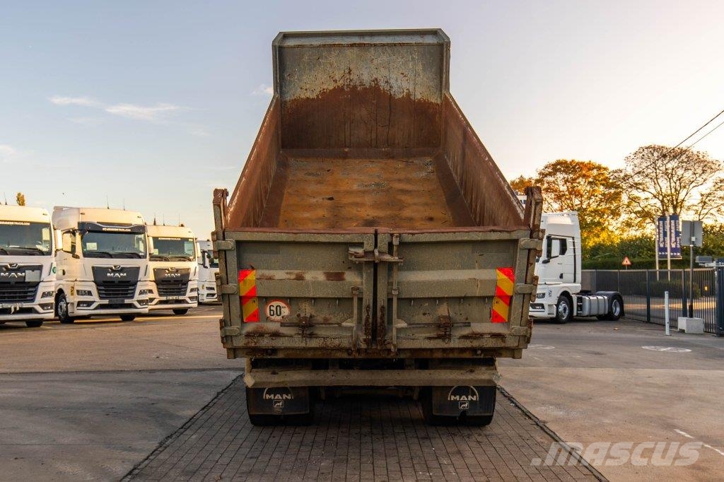 MAN TGS 26.400 BB + BV MANUEL Camion benne