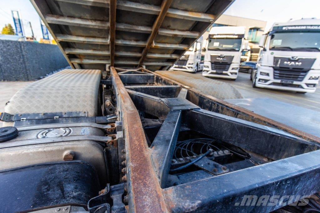 MAN TGS 26.400 BB + BV MANUEL Camion benne