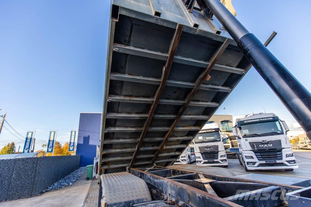 MAN TGS 26.400 BB + BV MANUEL Camion benne