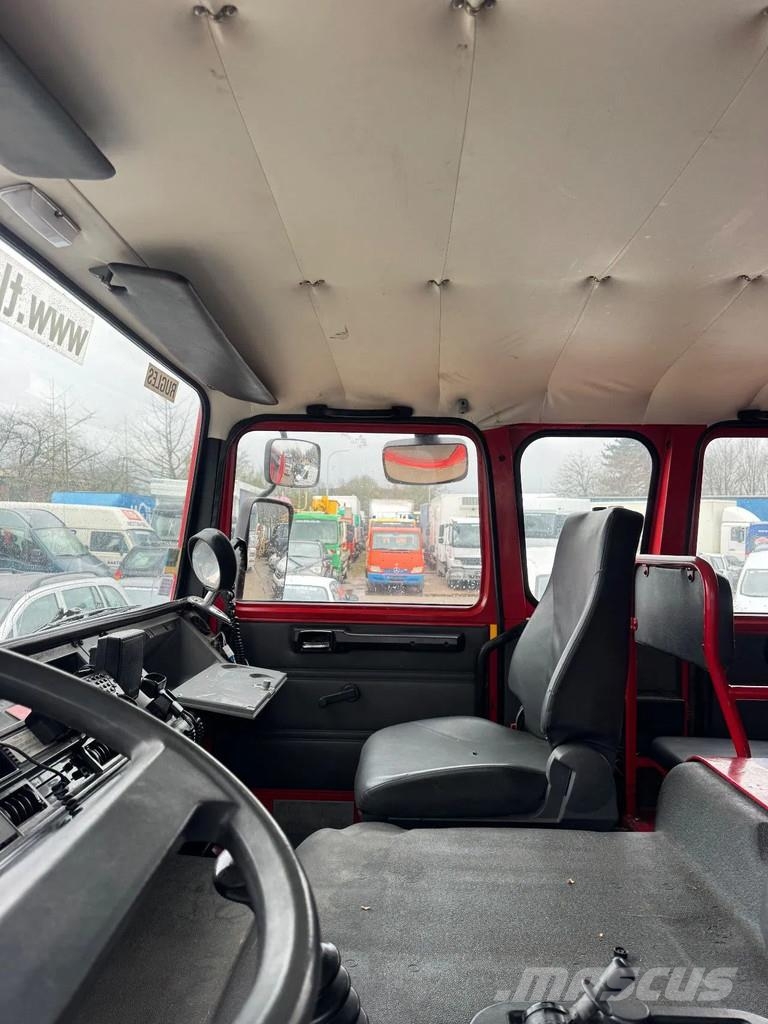 Renault G230 **FIRETRUCK-WATERTANK-PUMP** 消防車