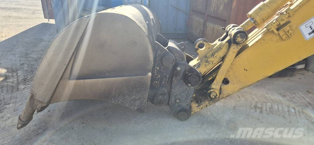 Komatsu PC 210 NLC-8 Bagri goseničarji