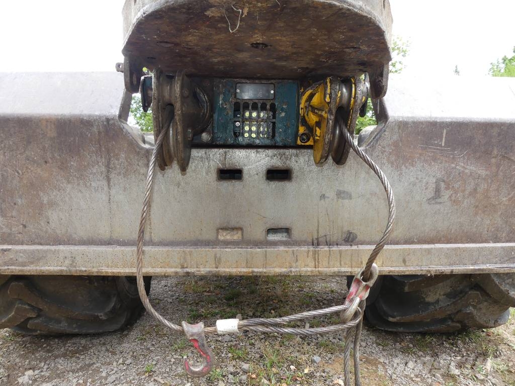 HSM 805 F Kombi شاحنات