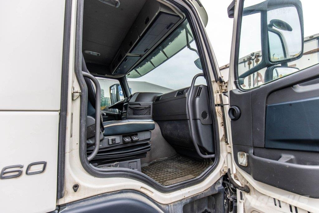 Volvo FM 460 - Moteur HS. Platte bakwagens
