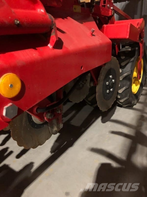 Väderstad Rapid300C Semanatoare