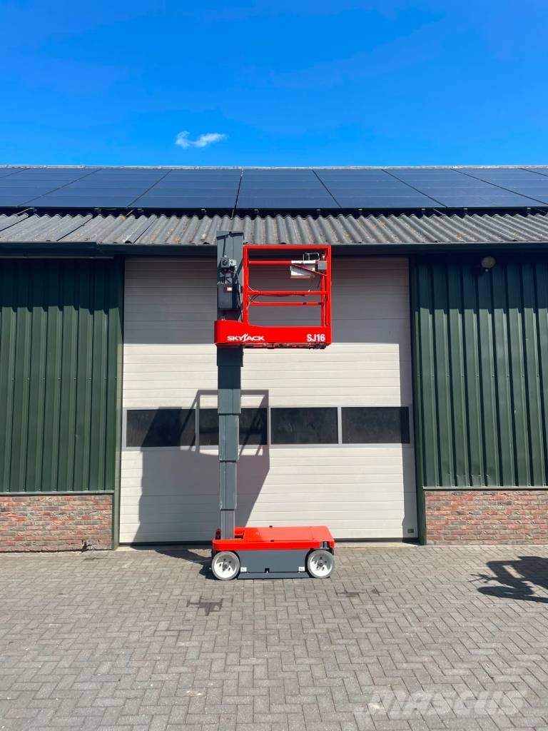 SkyJack SJ 16 Vertikālie pacēlāji