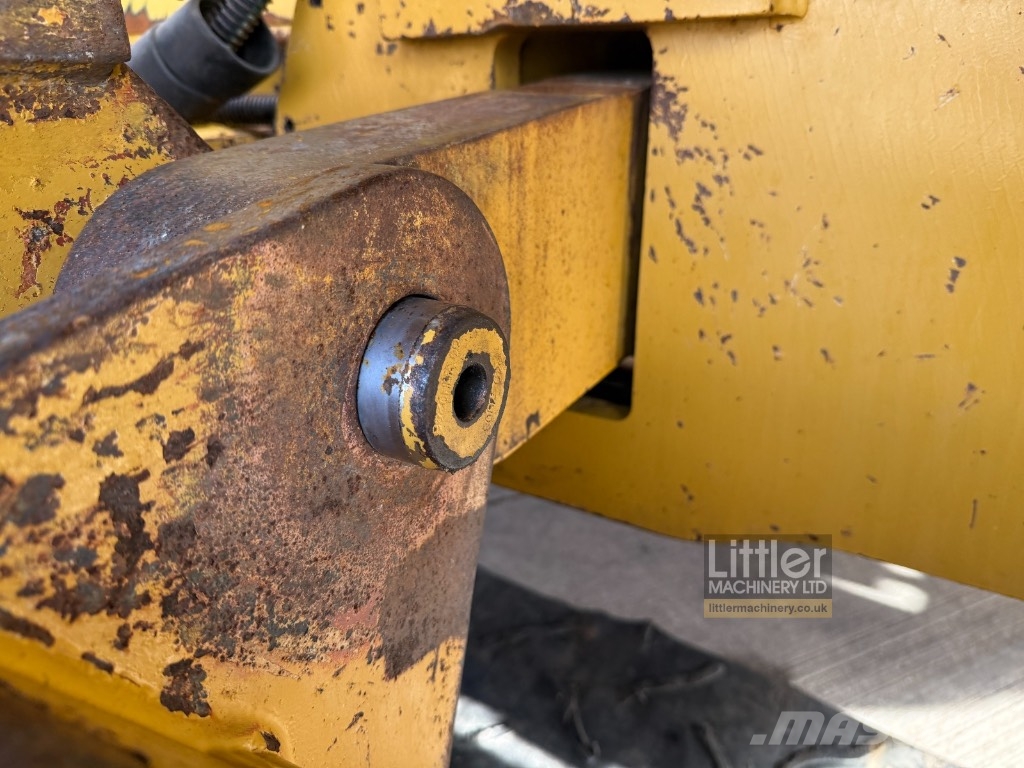 CAT D 6 N LGP Crawler dozers