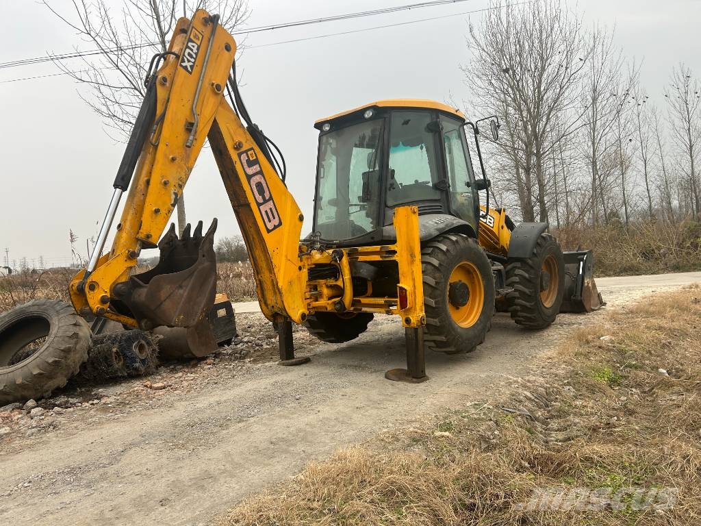 JCB 4 CX Ekskavaatorlaadurid