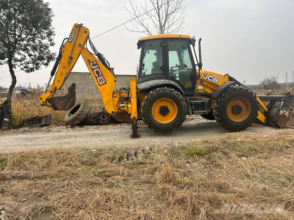 JCB 4 CX Ekskavaatorlaadurid