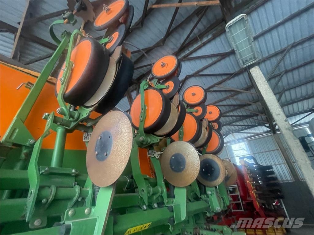 Amazone EDX 6000 TC Precision sowing machines