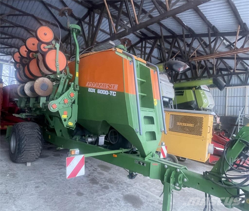 Amazone EDX 6000 TC Precision sowing machines