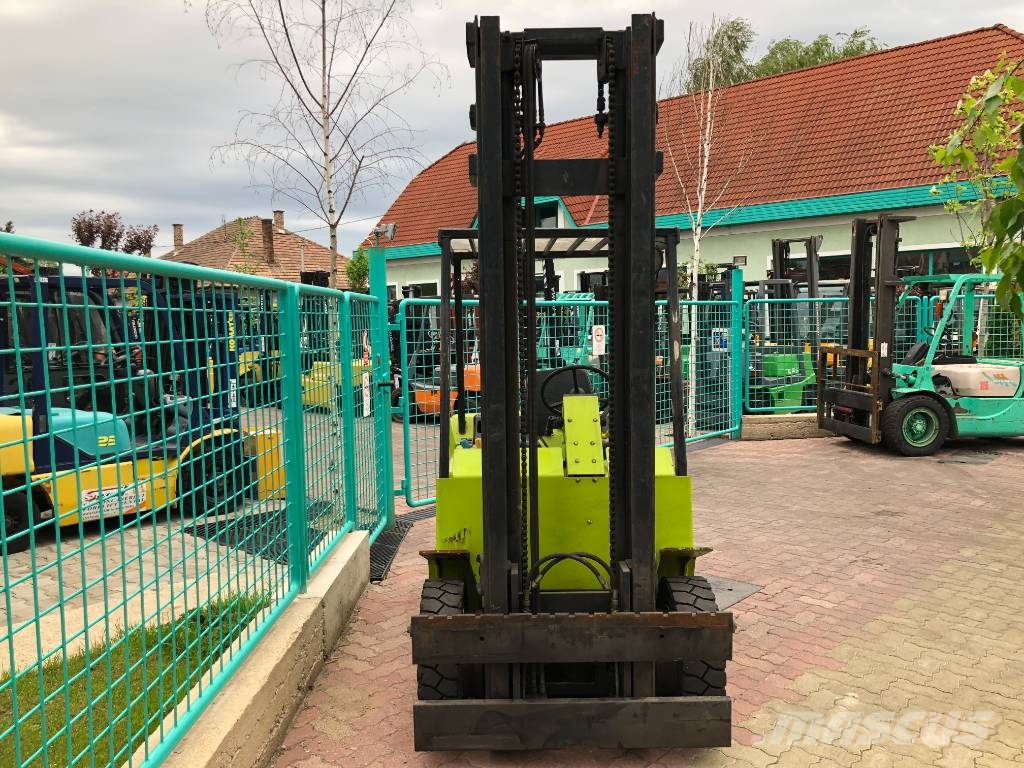 Clark DPM25N V-3242 EO Dizelski viličari