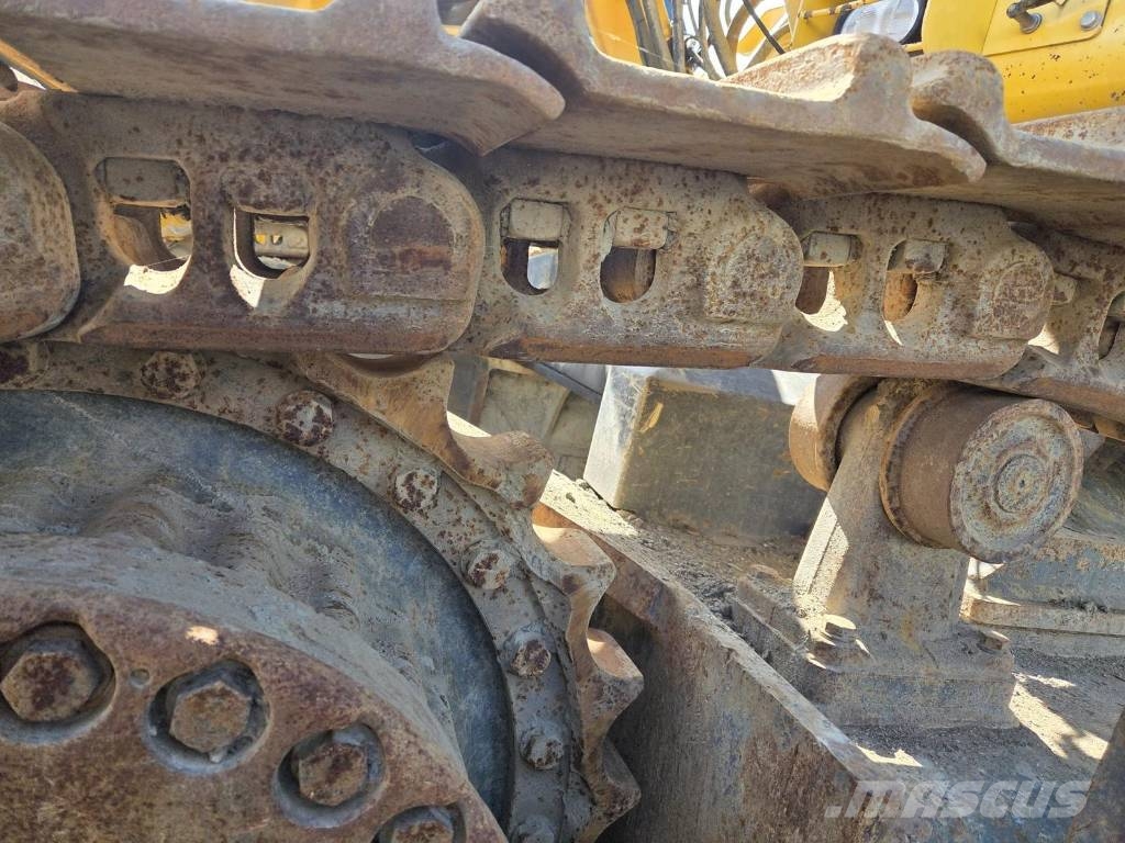 Komatsu PC 700 LC-8 Crawler excavators
