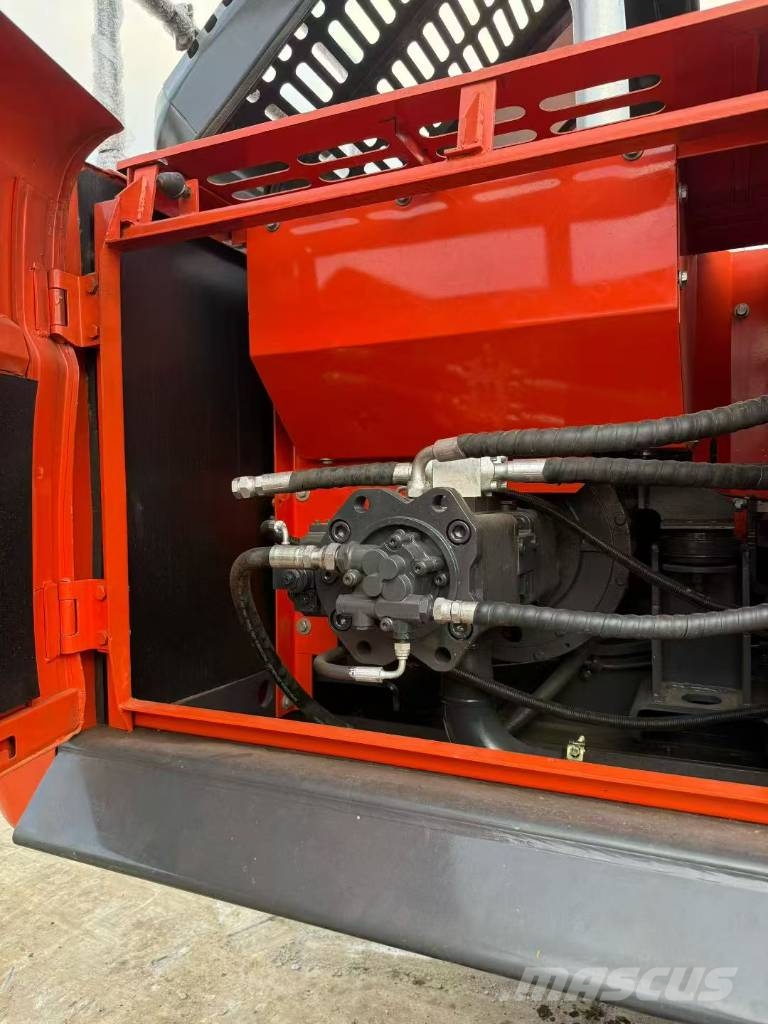 Doosan DX 225 Excavadoras sobre orugas