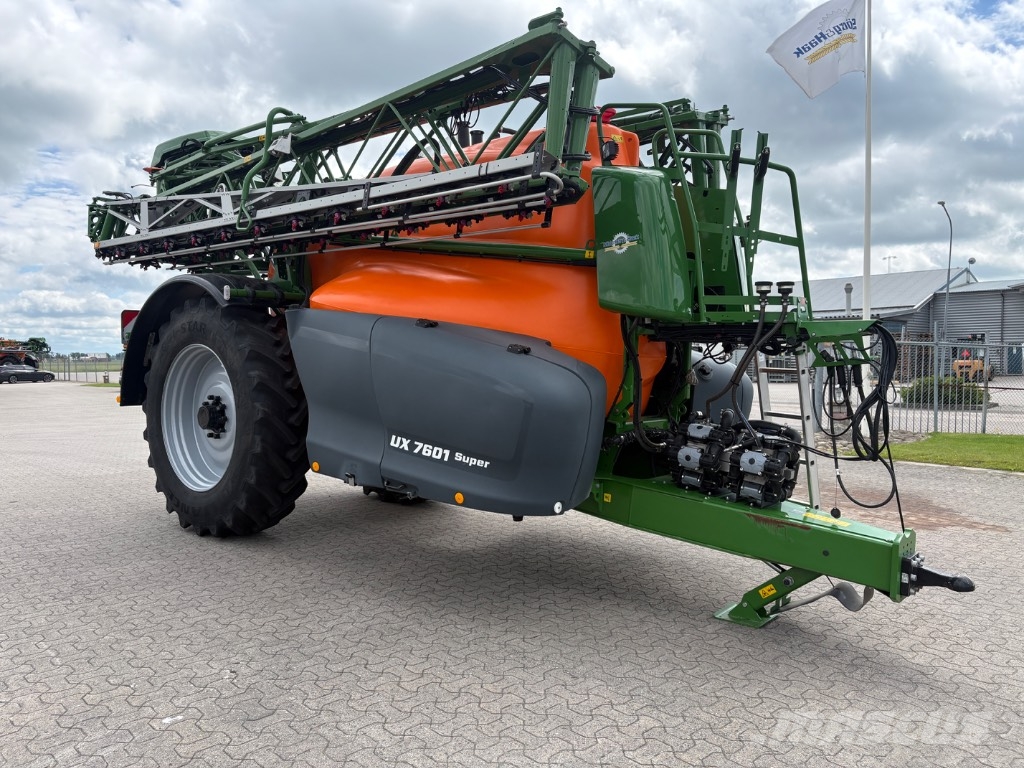 Amazone UX 7601 Super Anhängespritzen