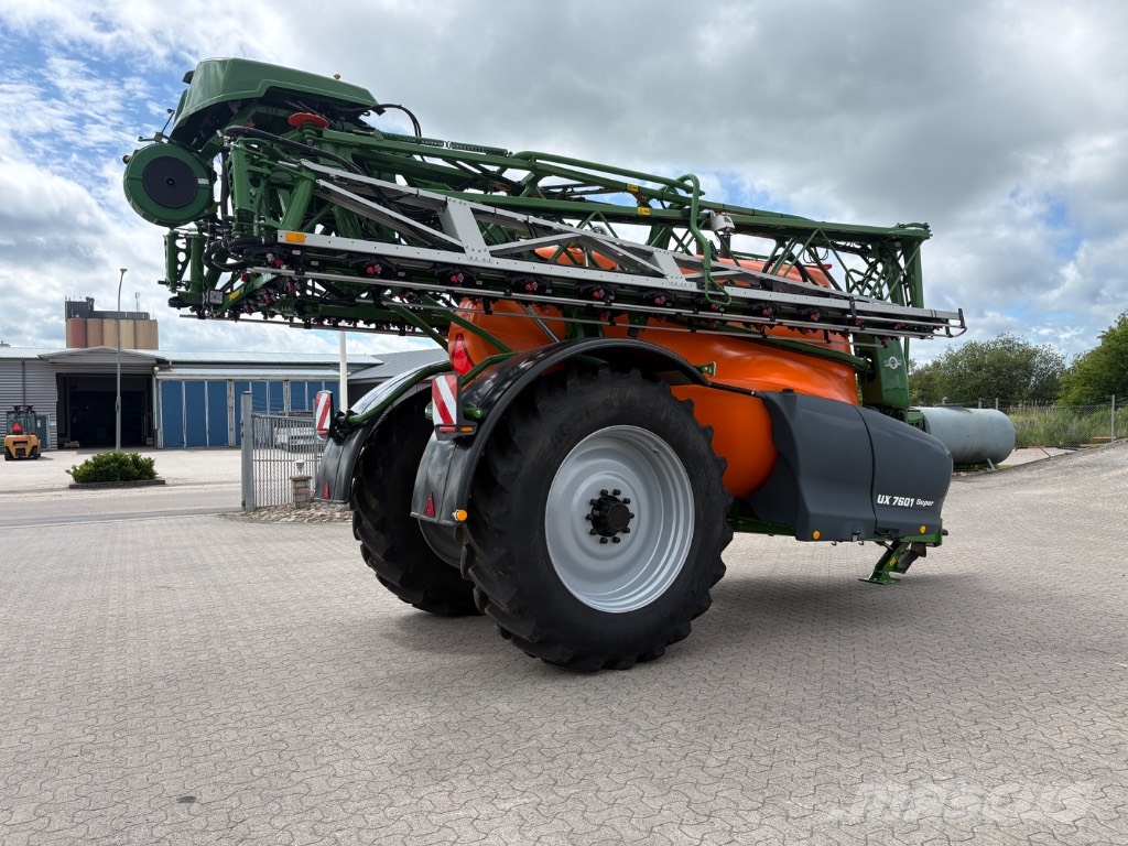 Amazone UX 7601 Super Anhängespritzen