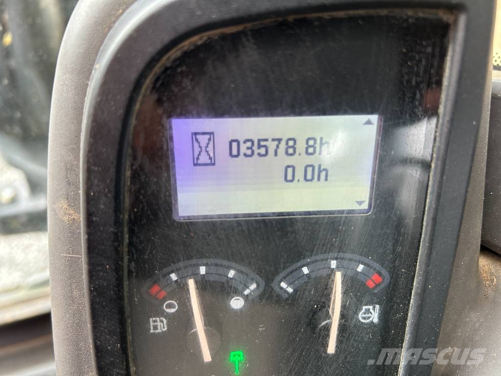 Volvo ECR50D 小型挖掘机