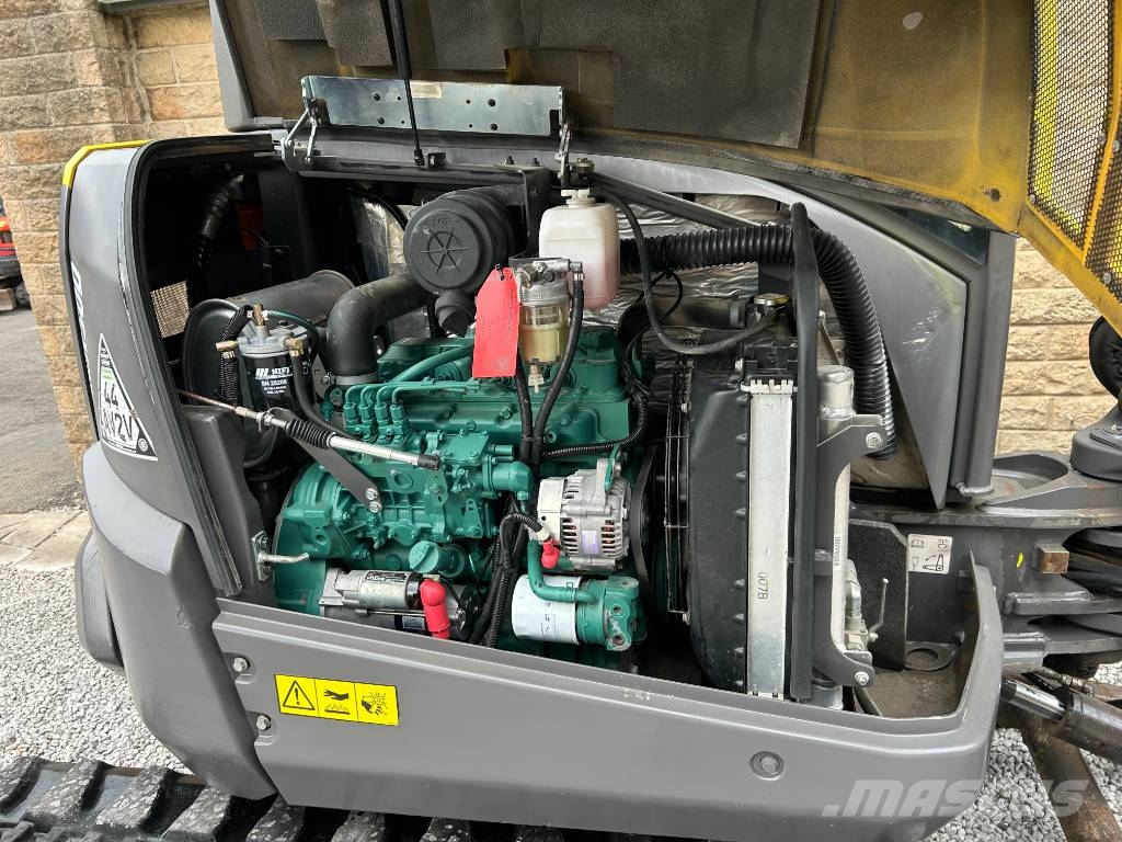 Volvo ECR50D 小型挖掘机